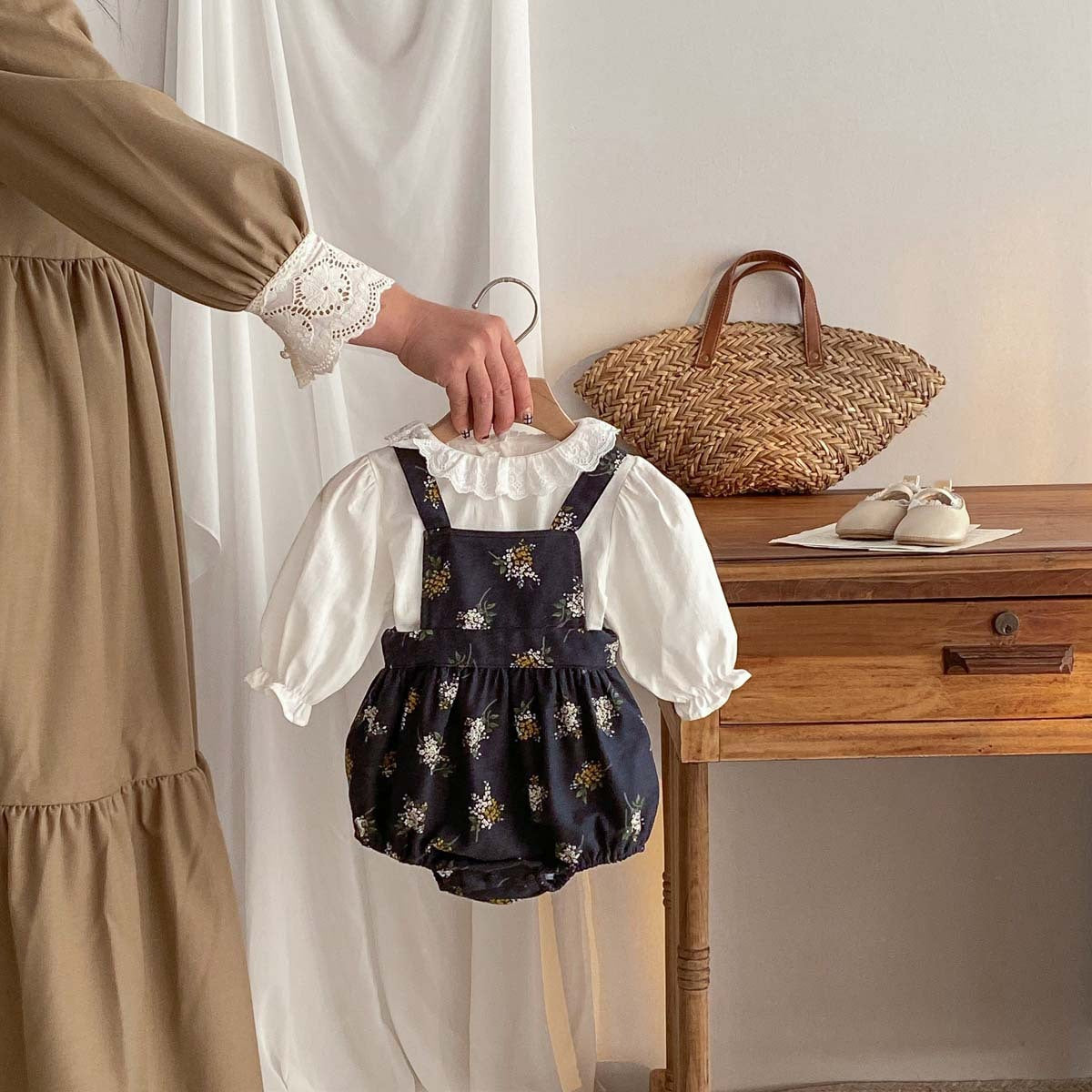 Baby Spring Clothes Small Floral Suspender Jumpsuit For Women